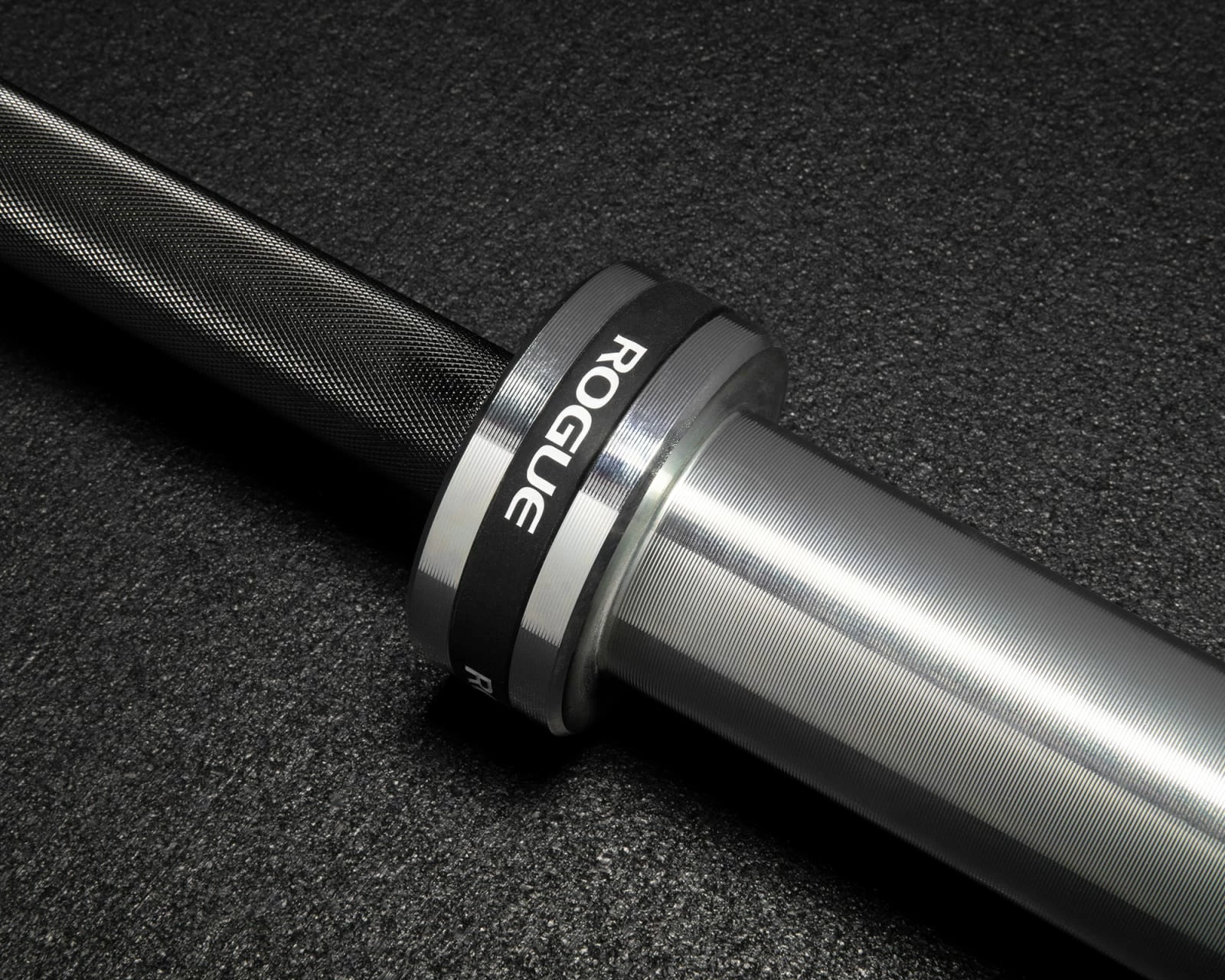 Rogue Fitness The Rogue Bar 2.0 - Black Zinc 3 Rogue Fitness The Rogue Bar 2.0 - Black Zinc - Image 3