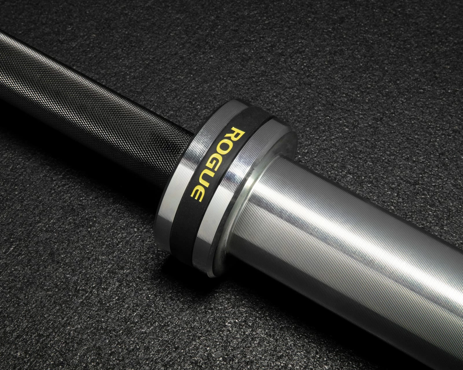 Rogue Fitness The Rogue Bar 2.0 - Black Zinc 4 Rogue Fitness The Rogue Bar 2.0 - Black Zinc - Image 4